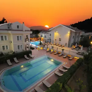 Sea Breeze And 4* Олудениз